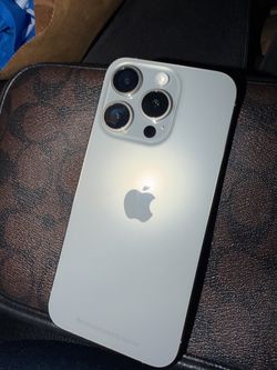 iPhone 15 Pro 256 Unlocked