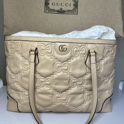 Designer Handbag (Authentic) See all photos