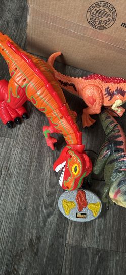 3 big dinosaurs for kids they make noises
