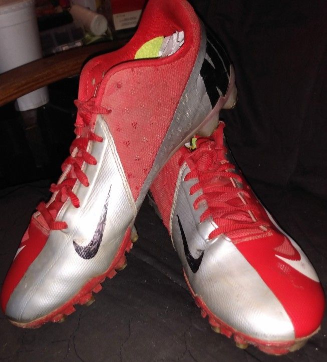 Nike hyperfuse football outlet cleats