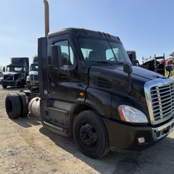 2017 Freightliner Cascadia DayCab 