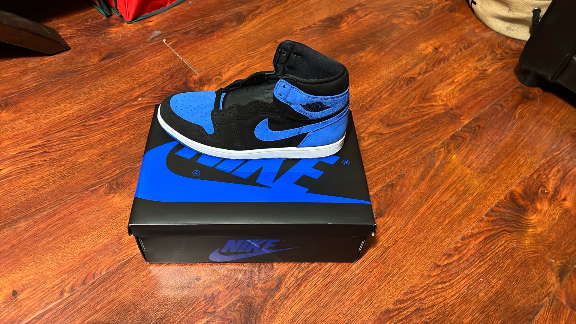Jordan 1 retro high og royal reimagined size 13
