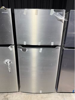 Brand new Frigidaire 30 in. 20 cu. ft. Garage Ready Top Freezer Refrigerator in Stainless steel