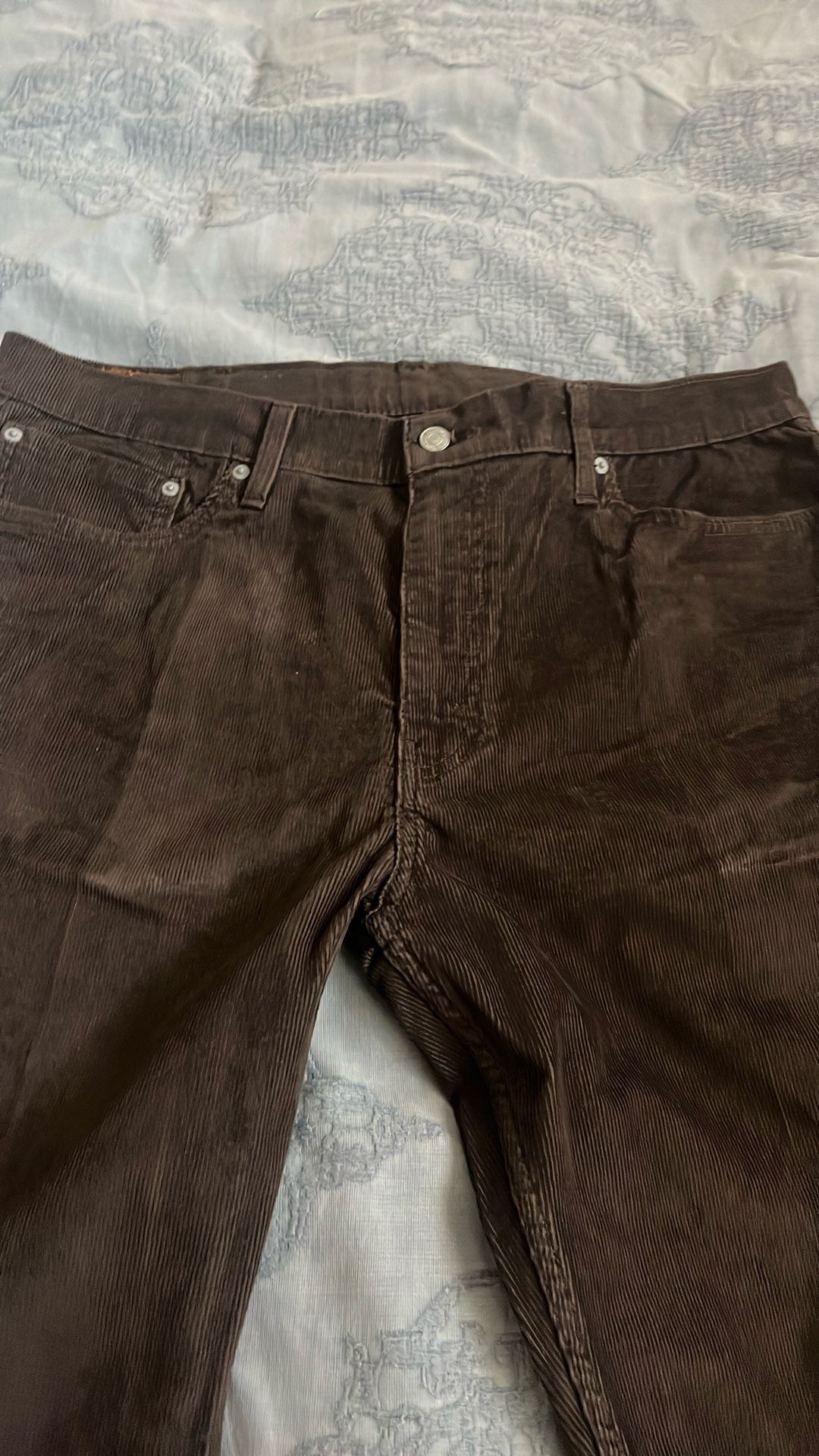 Levi’s Corduroy Pants 