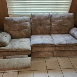 3 Seater Couch!! 