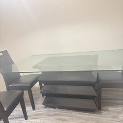 Dinning table/ mesa
