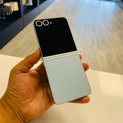 Flip 6 256GB unlocked