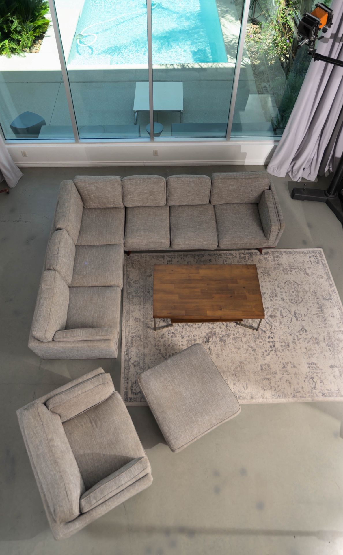 Sectional Sofa/Couch, Chair, Ottoman & Coffee Table