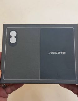 Unlocked Samsung Galaxy ZFold 8 (Lavender) 256gb