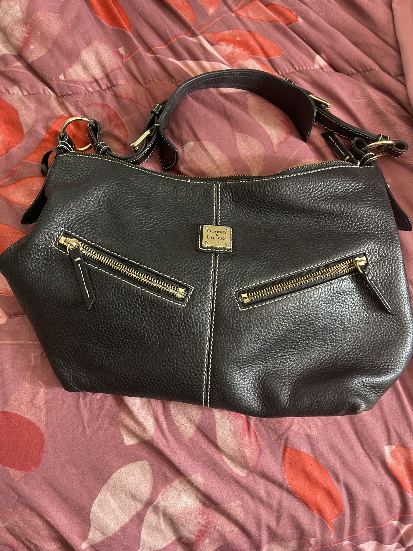 Dooney & Bourke purse