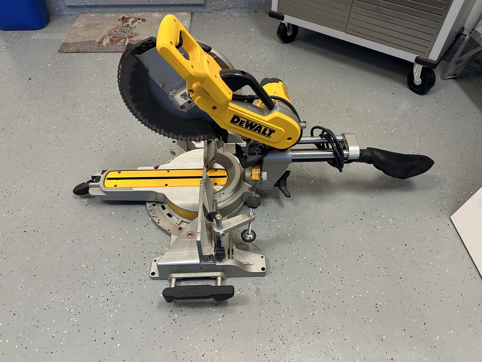 DeWalt 12” Double Bevel Miter Saw