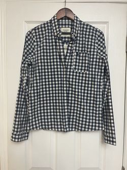 Abercrombie Women’s Button Down Long Sleeve Plaid Shirt. New. $25.