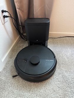Roomba 105 remote vacuum cleaner and mop