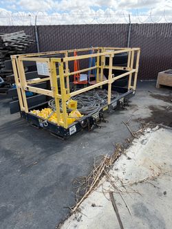 Forklift man basket