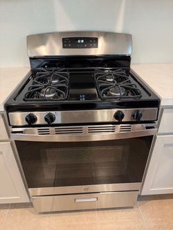 GE JGBS60REKSS Gas Range
