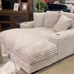 Cuddler Cream Mink Mega Chaise Lounge