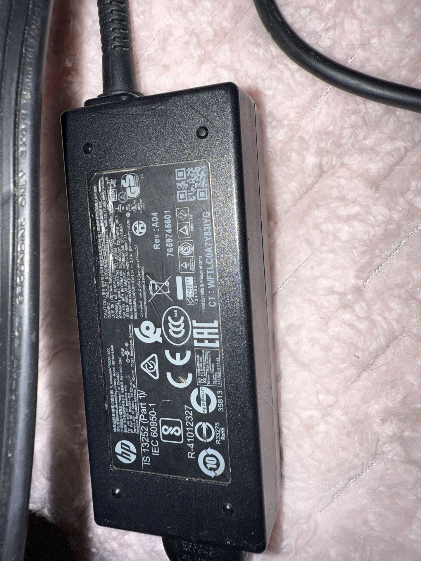 HP 45W USB-C AC charger