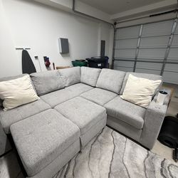 Sleeper sectional (Mor furniture)