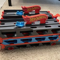Hot Wheels Speedway Hauler 