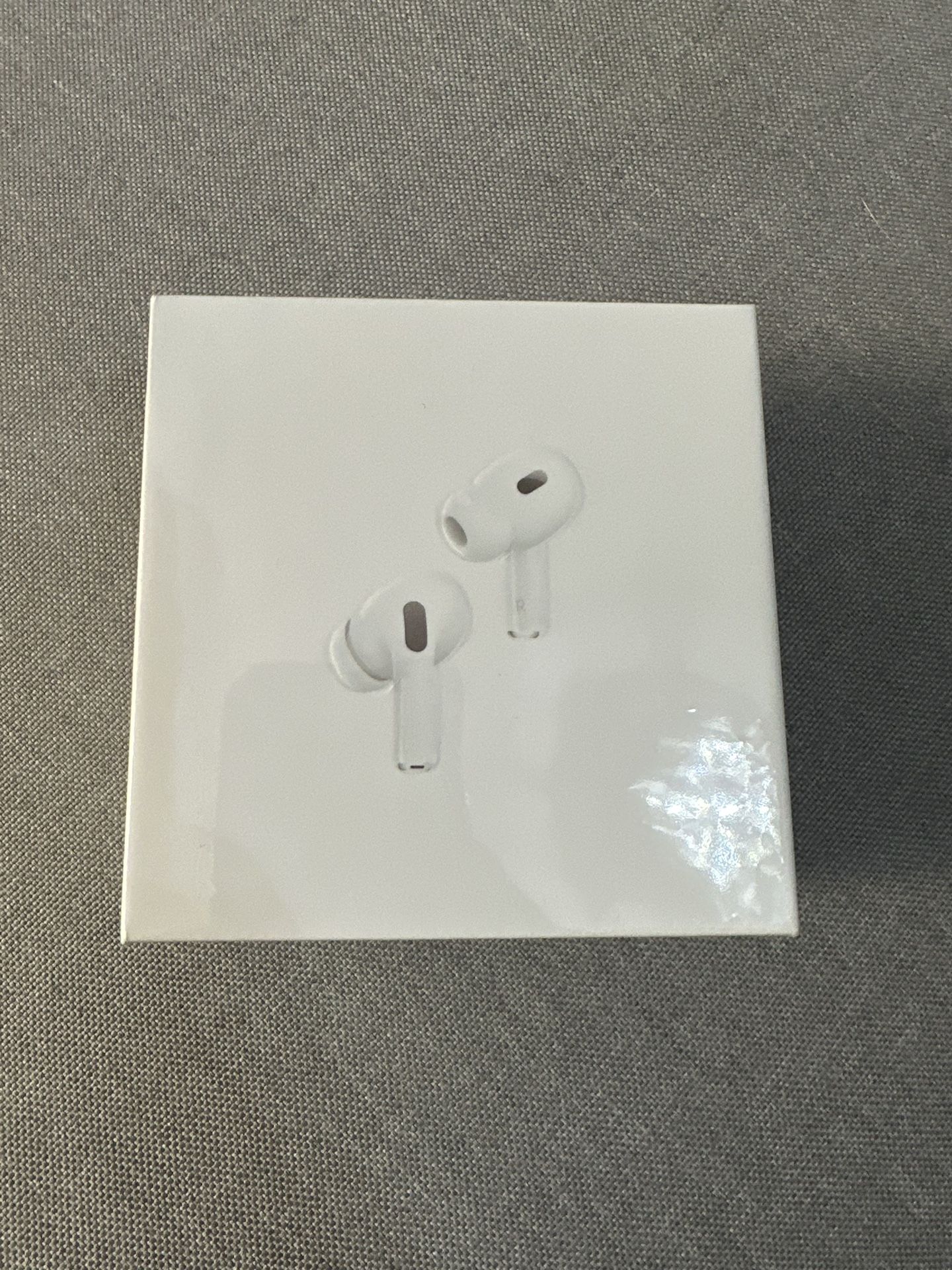 Apple AirPods Pro (2nd Gen) with MagSafe Case 