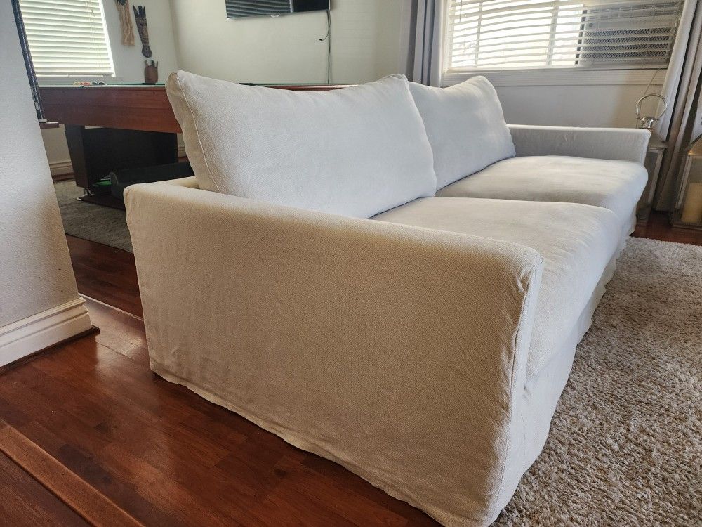 Sixpenny Slipcovered Sofa 95"