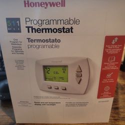 HoneyWell Programmable Thermostat 