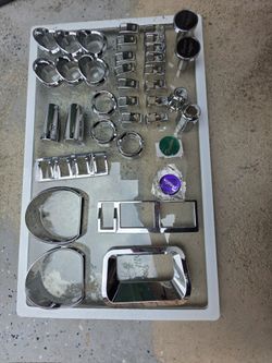 Peterbilt 579,567,589,models chrome bezels for dashboard