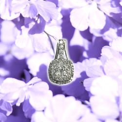 10kt 1.80g White Gold Small Round Diamonds Pendant.