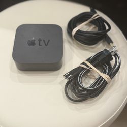 APPLE TV - 3rd Generation - With Cables & Remote —> Lightly Used 