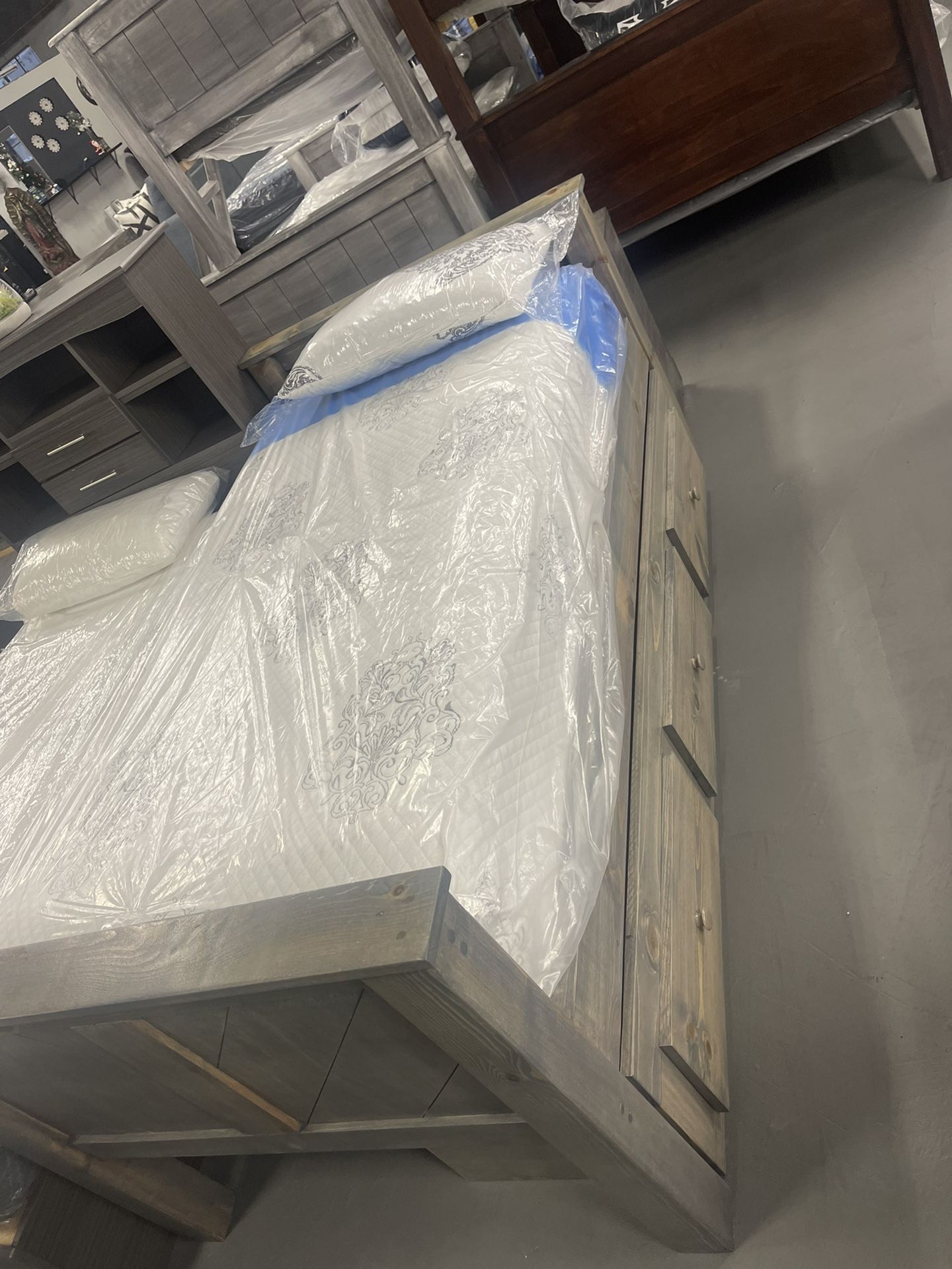 Twin Solid Wood Bed Frame 