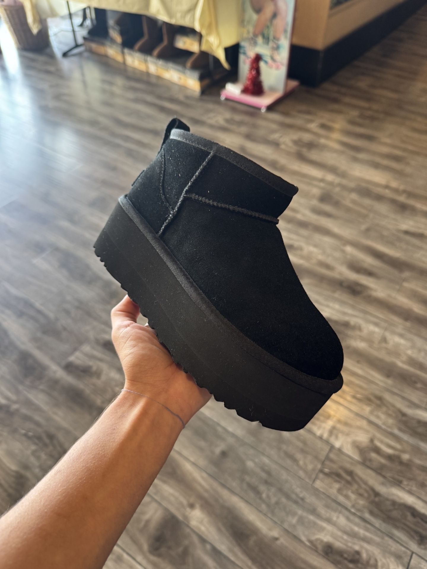 Uggs Women Ultra Mini Classic Platform