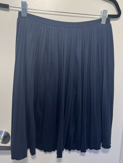Uniqlo Navy Blue Soft Pleated Skirt (S)