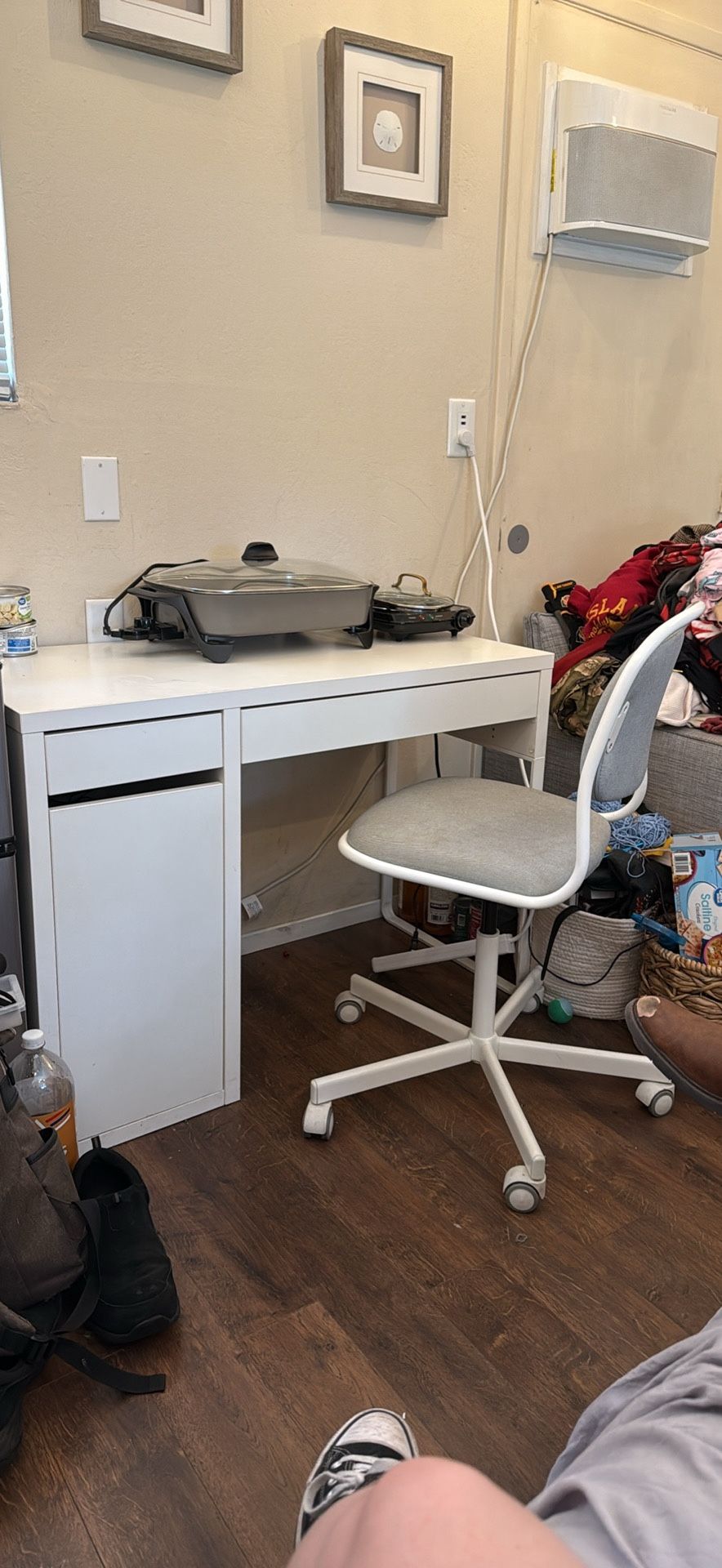 CHAIR ONLY