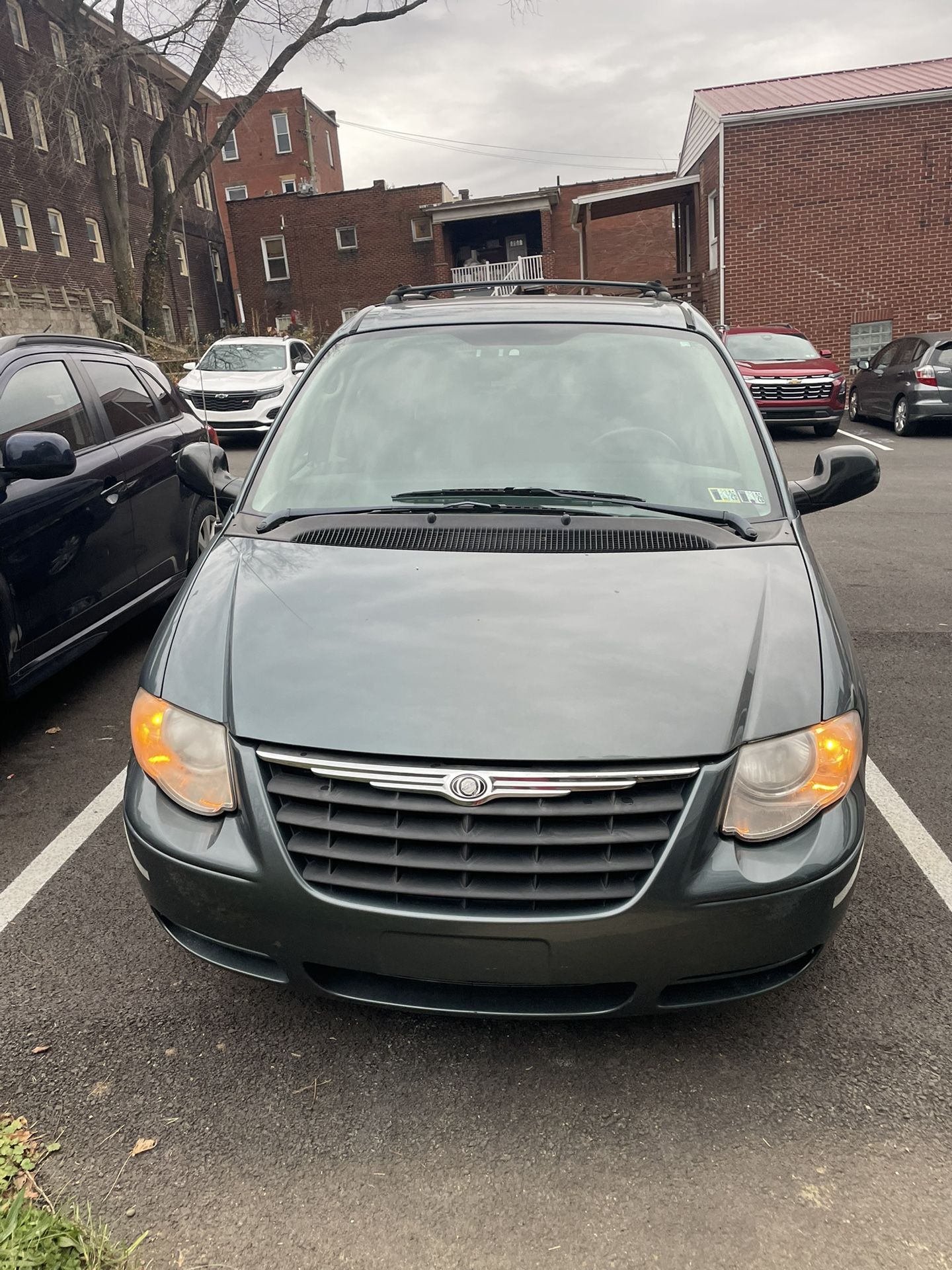 2005 Chrysler Town & Country