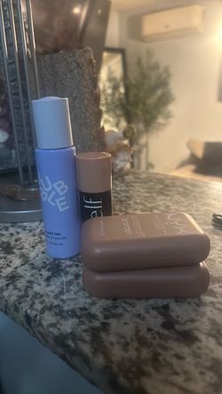 Makeup bundle