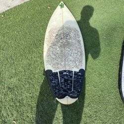 Surfbard 5’10x19.25