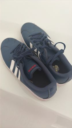 Adidas shoes size 5