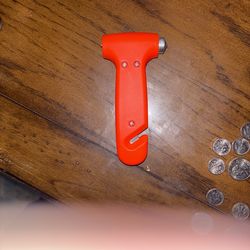 car emergency escape tool