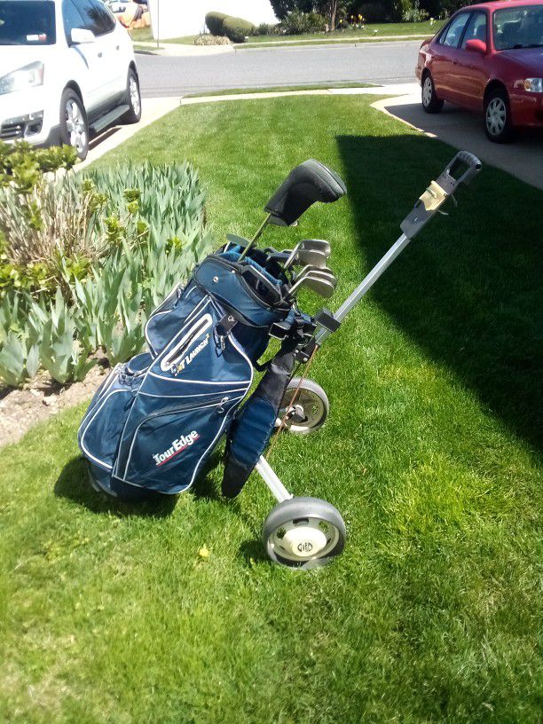 Golf Club Set With Bag & Cart
