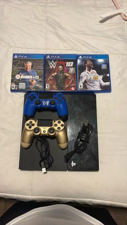 PS4 Console Bundle with 2 Controllers and 3 Games