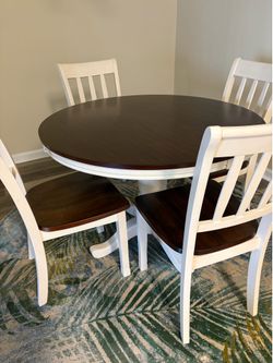Round Table with Four Chairs