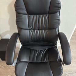 Office Chair In Excellent Condition 