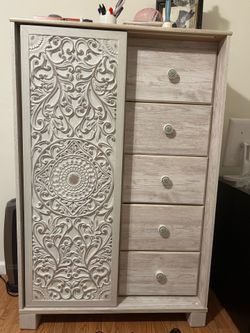 Decorative dresser