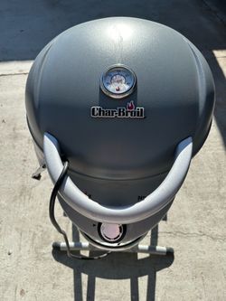 Electric patio grill