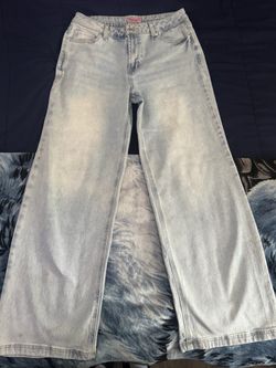 Juicy Couture, light wash, low rise jeans, size 9/29