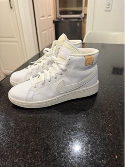 Nike shoes women