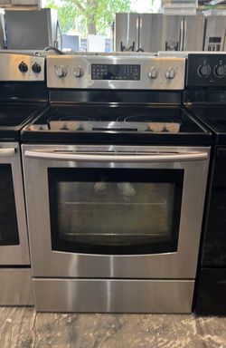 Samsung Glass top Stove/Oven Stainless Steel With Self cleaning
