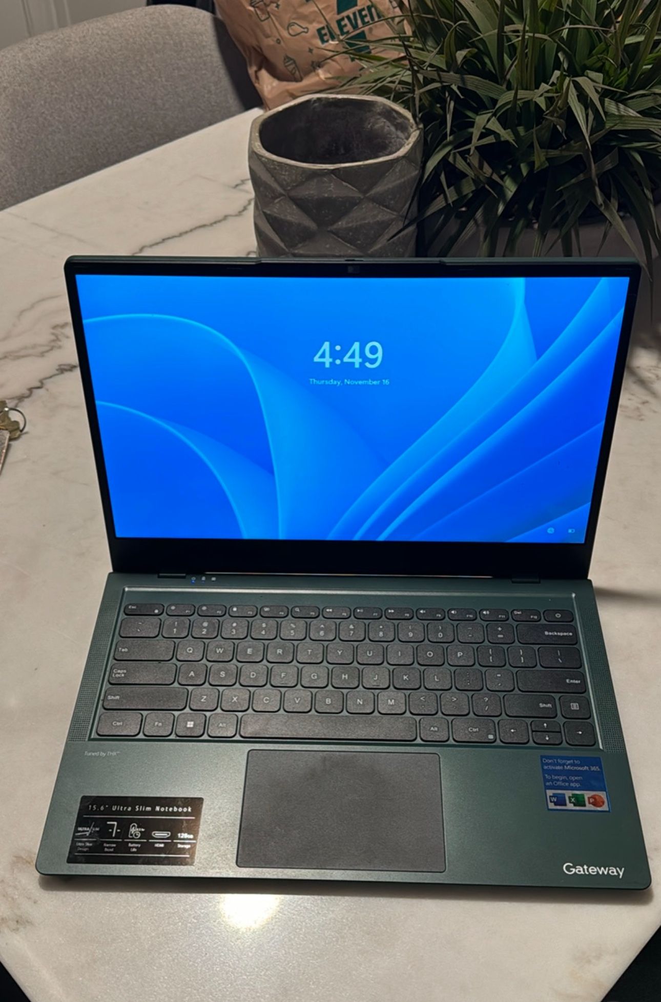 Green hp notebook laptop 