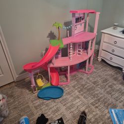 Casita De Barbie