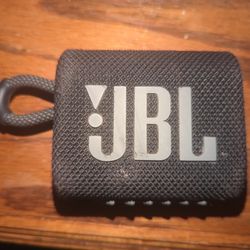 JBL Go3 